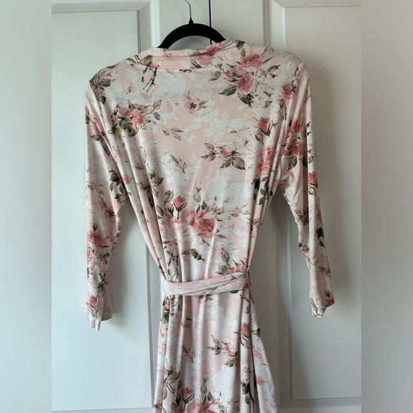 Posh Peanut Vintage Pink Rose Robe (Size S/M) - Picture 4 of 9